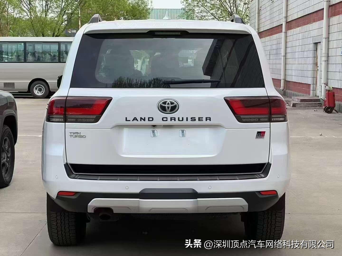 22款酷路泽LC300 GR S-port运动版 现车售全国