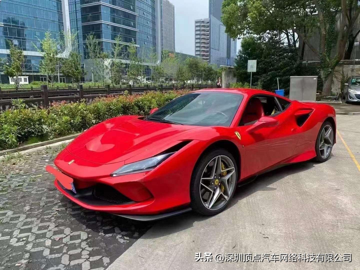22出22上 法拉利F8 7000km 价格34X.8万