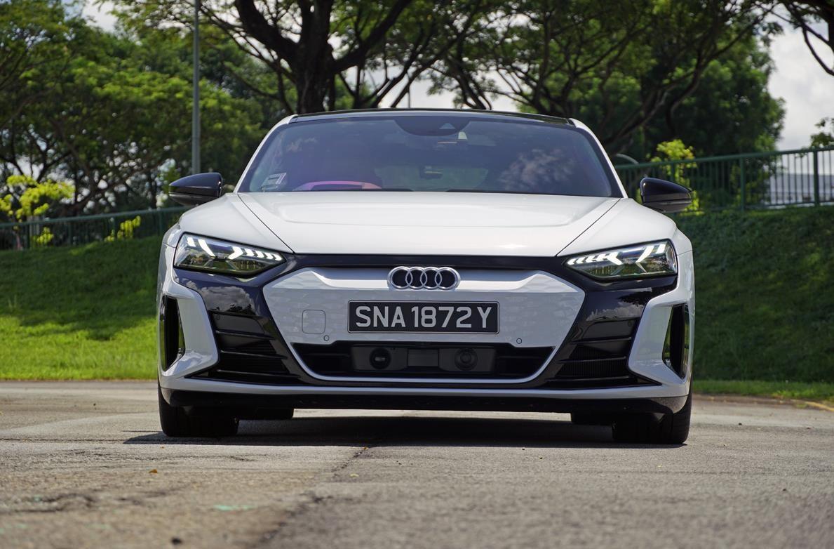 2023款奥迪e-tron GT，R8工厂制造，赛车空气动力学技术