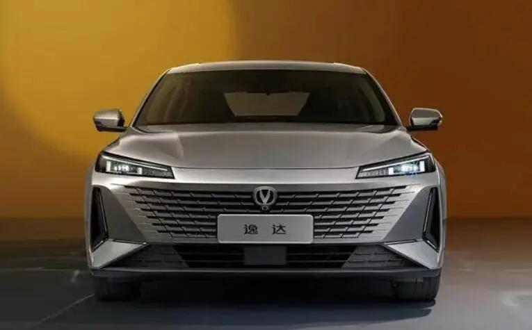 还看轩逸？不到8万买A级车，长安逸达全新车型来了
