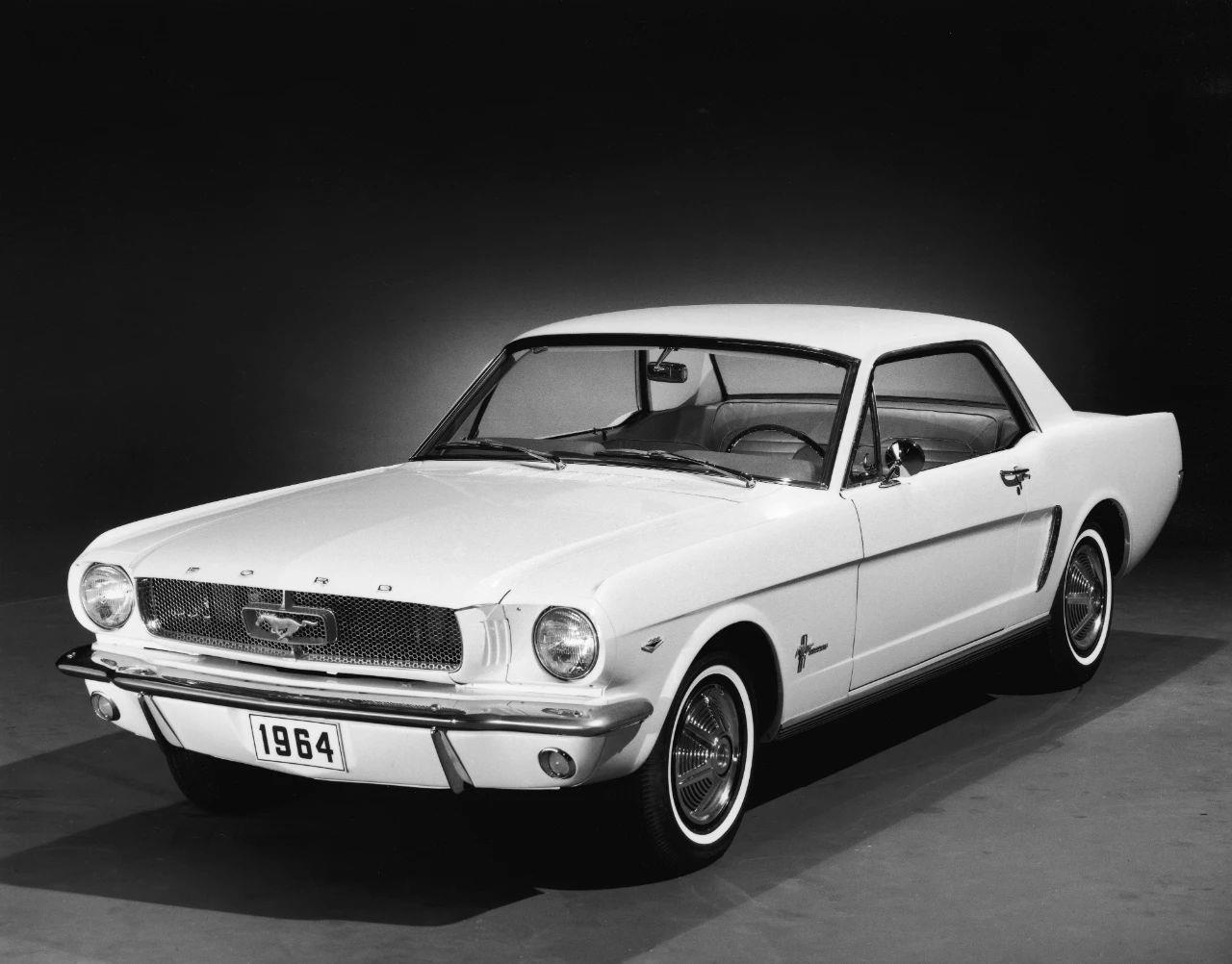 现实版车房宝物？废弃数十年的1966年福特Mustang Project