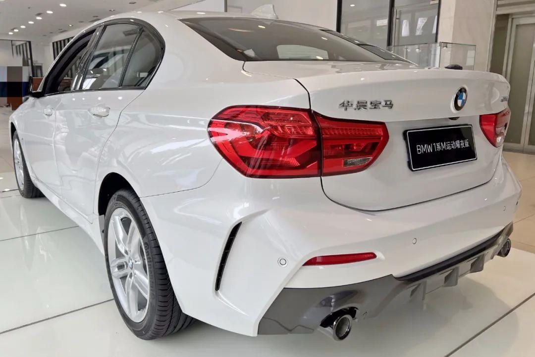 探店丨15万就能买宝马？还是个三厢轿车？