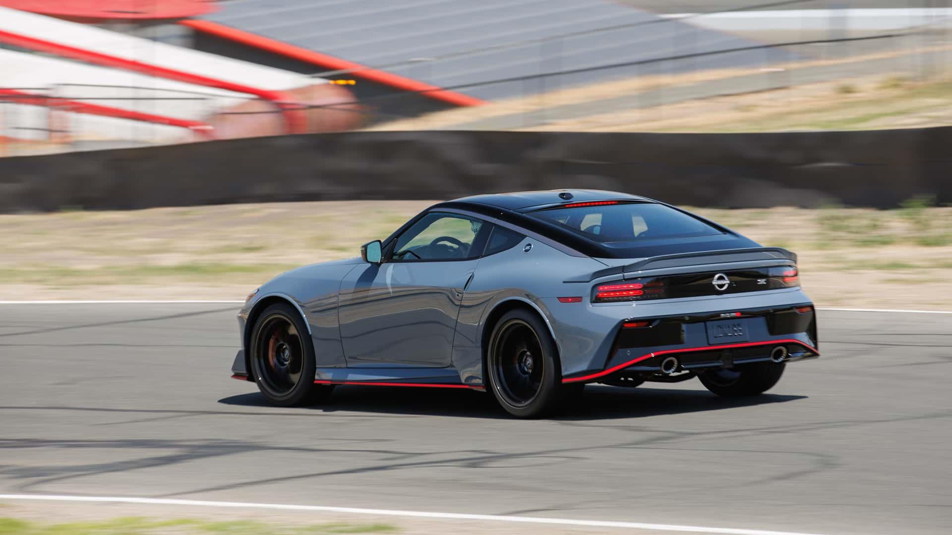 日产Z Nismo亮相升至426马力新增Sport +模式，还买保时捷718么？