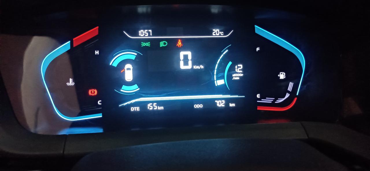 长安CS15 请问长安Cs15手动怠速1200/转正常吗？谢謝！
