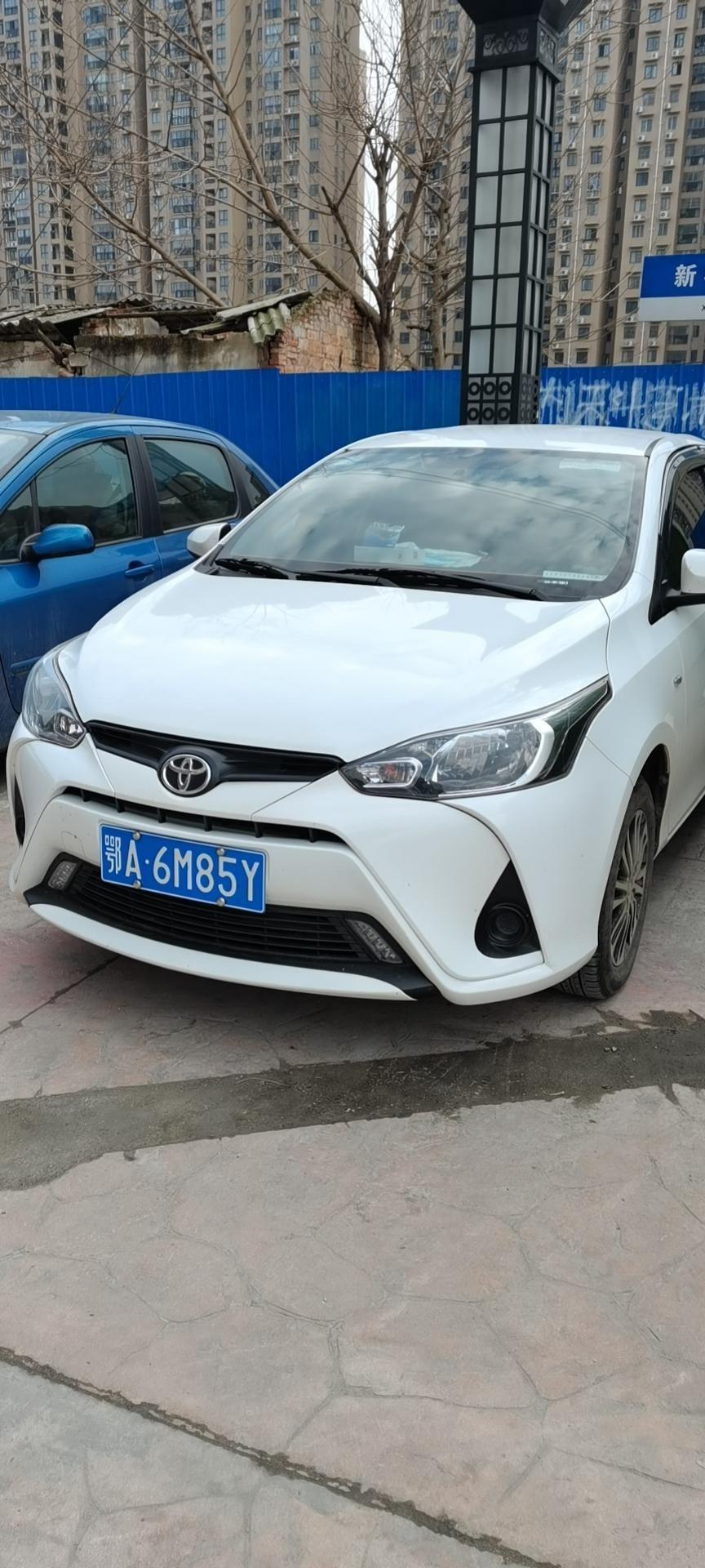 丰田YARiS L 致享 万能的友友们，低配可以自己加装一个雾灯吗？（原车没有，想提高晚上的亮度。）