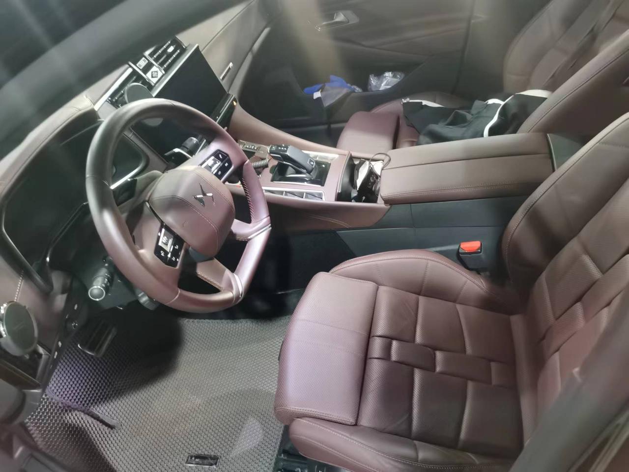 标致508L PHEV 请问哪位车友更换过DS9高配版的座椅，安装过程顺利吗，更换后兼容性怎么样，有什么经验和建议可以交