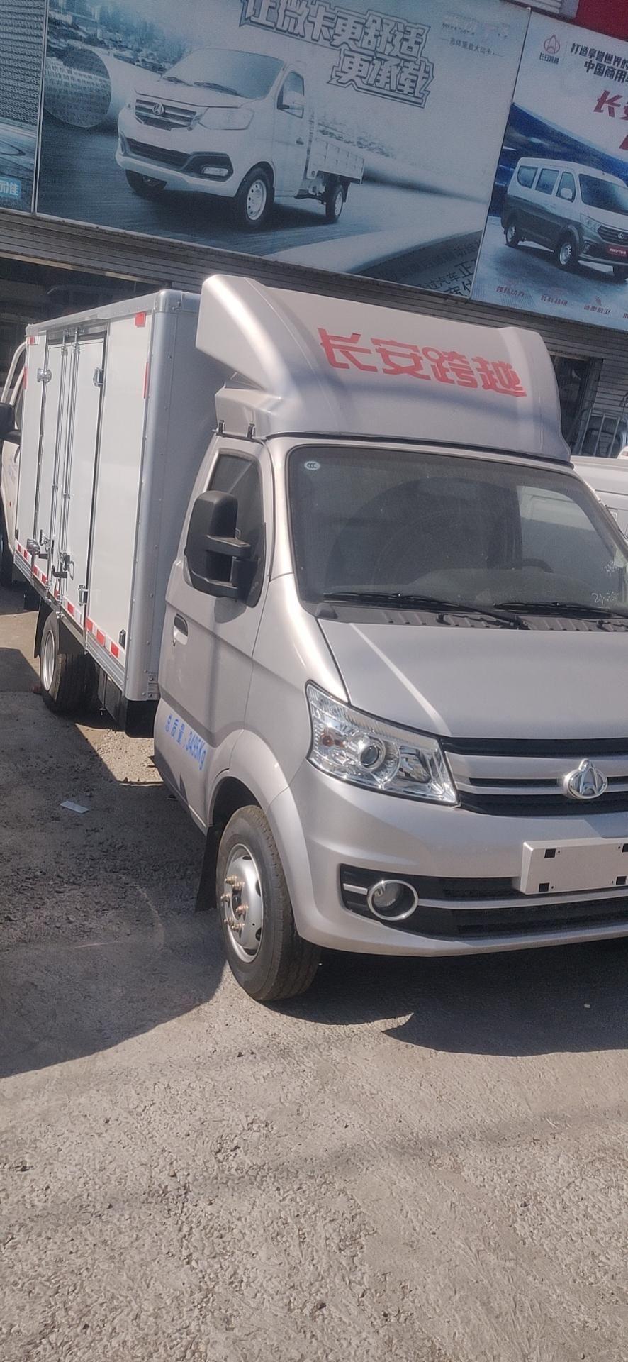 长安跨越跨越王X5 长安跨越王x5质量怎么样？？毛病多吗？？？它和长安神琪T30，金杯T50s！这三个车谁的质量可靠！！