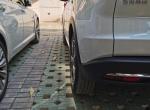 思铭东风本田M-NV 你们的MNV后轮外撇吗？今天刚提车，老婆开车跟后面，说后轮看起来外撇的。停车后我看了一下，确实挺着