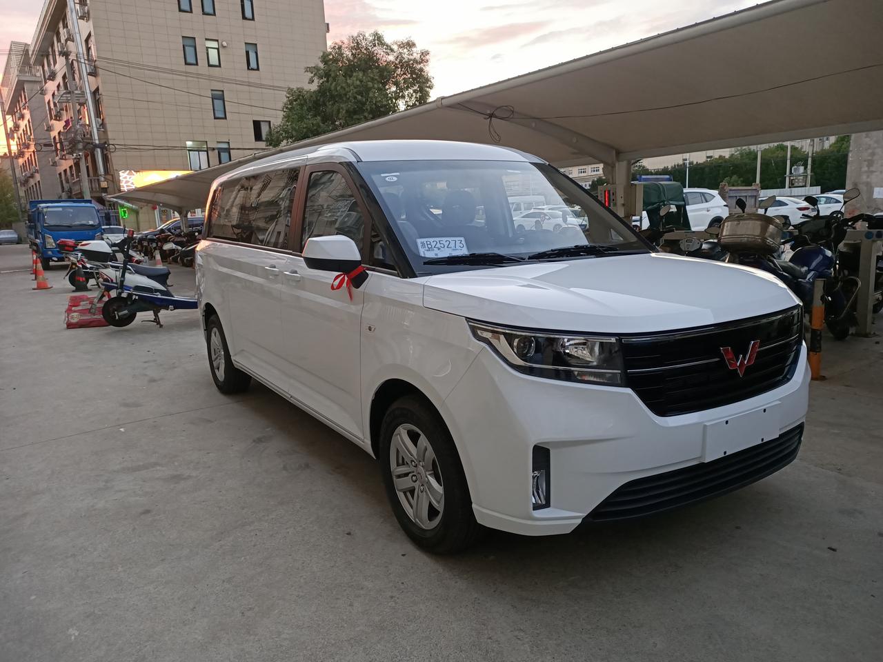 五菱五菱征程 请问各位征程车主，你们车子在60码以上共振严重吗？我感觉噪音好大，脑瓜子嗡嗡的