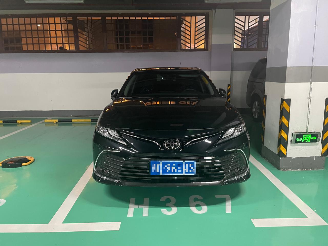 丰田凯美瑞 最近福建厦门订2.0豪华的朋友都多少落地的呀 探讨探讨#