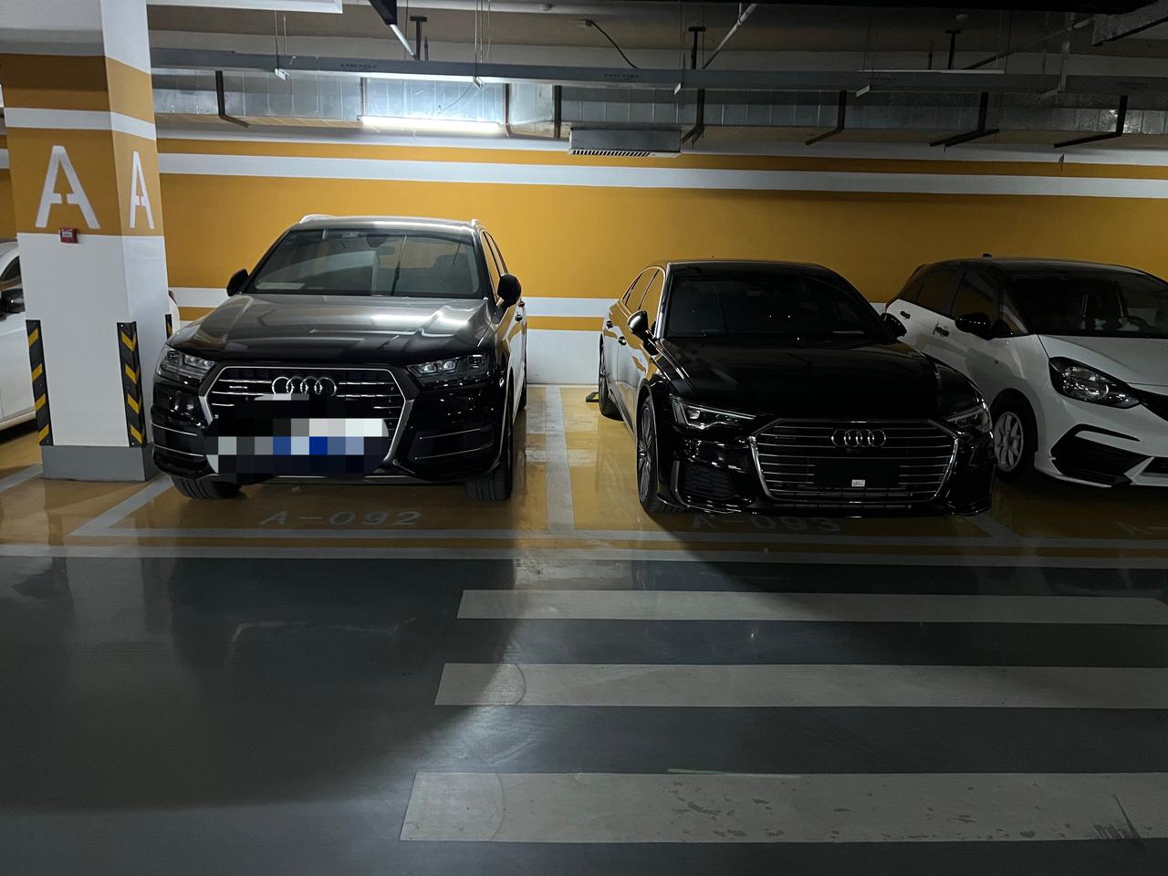 奥迪A6L 诸位彦祖大家好。刚加入A6L大家庭。话说想问问咋看胎压现实
