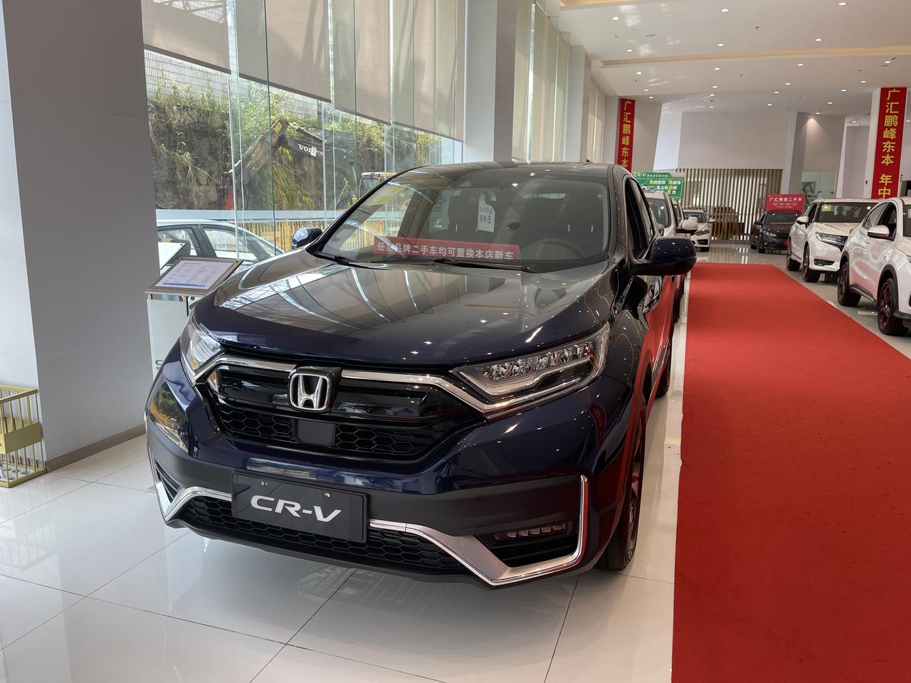 本田CR-V 8月订黑色都市版换成黑色风尚版的，说9月会有车发出来，然后又说要等10月，9月初有蓝色的，但是不喜欢，真的