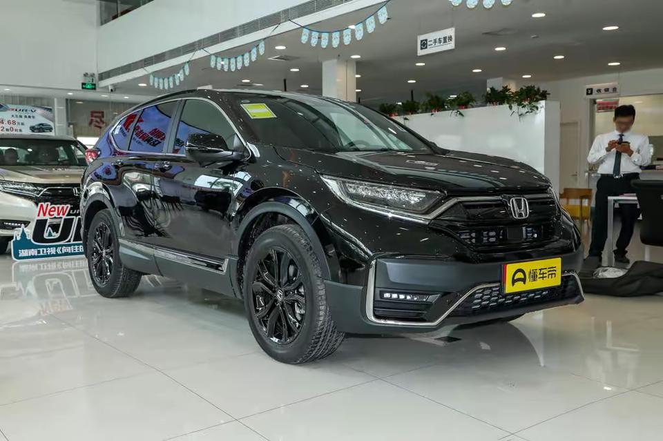 本田CR-V 两驱黑爵士，现在多少钱落地可谈？