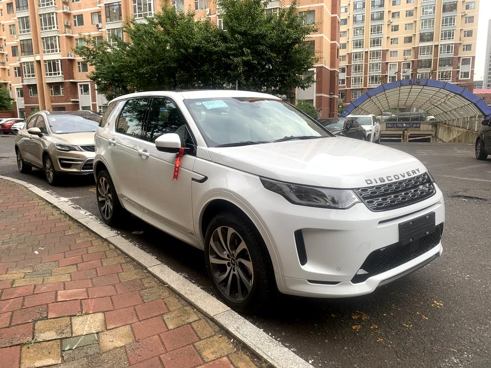 路虎发现运动版 新车报到，22款性能白车白内，顺道问下无线carplay怎么激活，4s给激活吗？还是等OTA？还是必须花