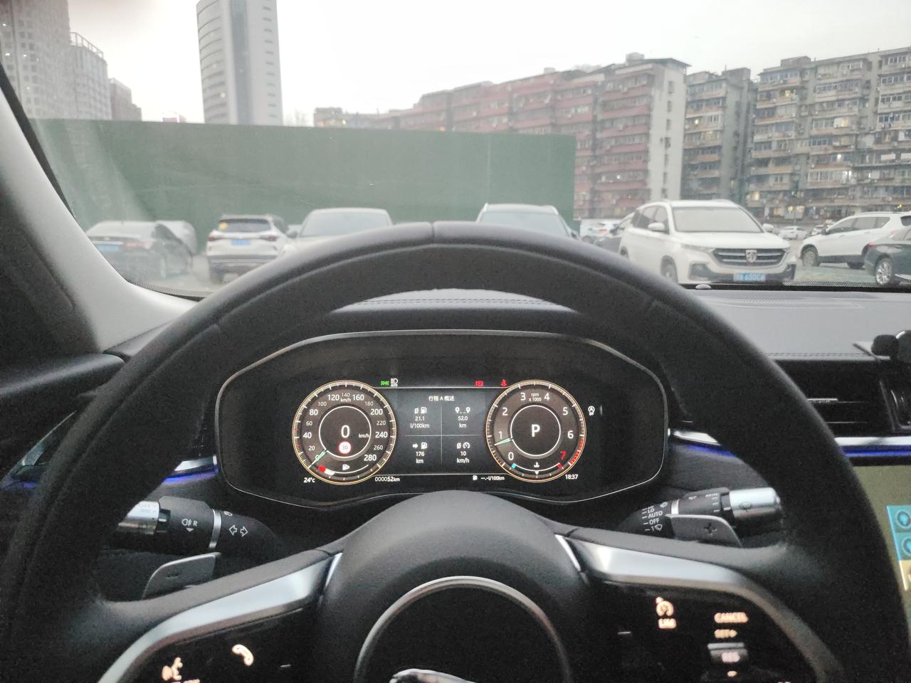 捷豹XFL 看见这油耗。。真实的。还有   各位大佬    怎么样把导航提示声音取消啊?我没有导航，还是会有前方道路的提