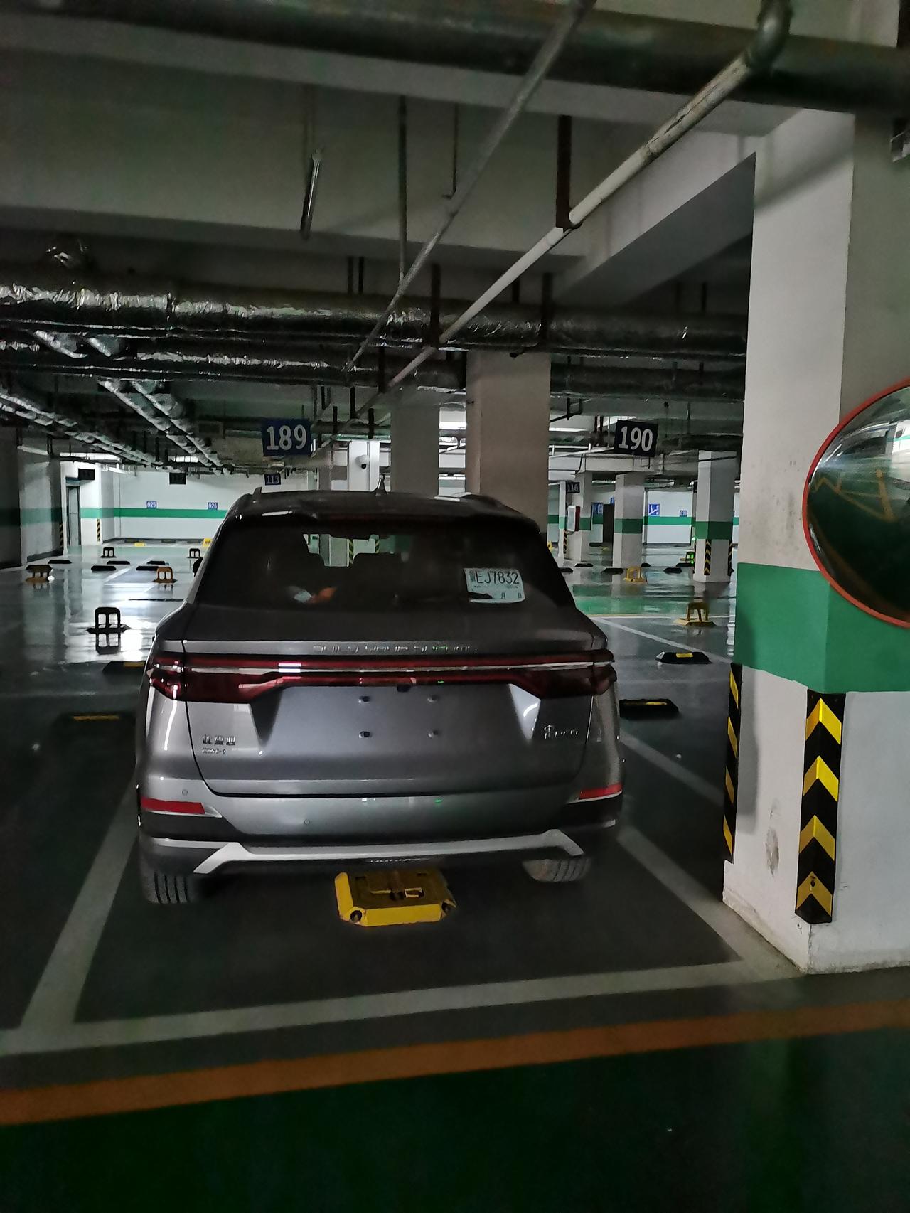 比亚迪宋Pro DM-i 物业不让在地下二层墙上打眼过线，没法安装充电桩，各位大佬有什么好办法？