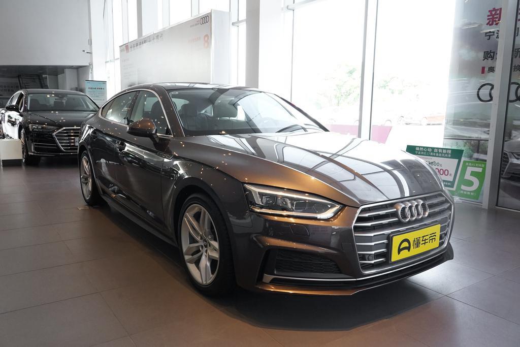 奥迪A5 请问各位前辈  17款sportback 45 TFSI时尚型和 19款sportback 45 TFSI时尚