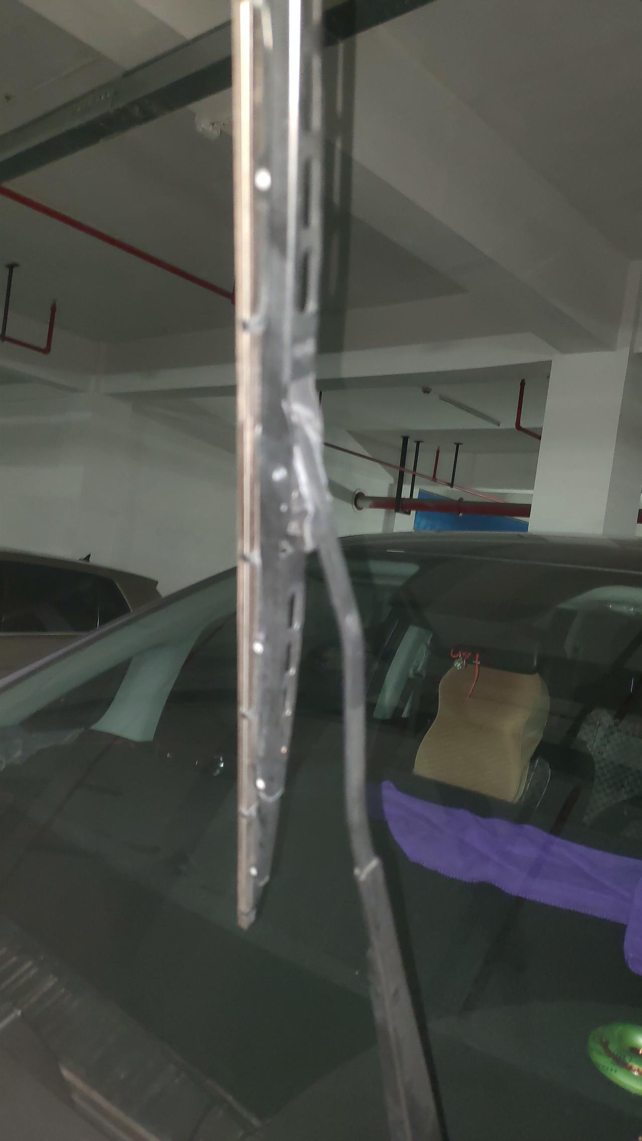 广汽传祺传祺M6 有没有人知道雨刮器怎么换的啊？