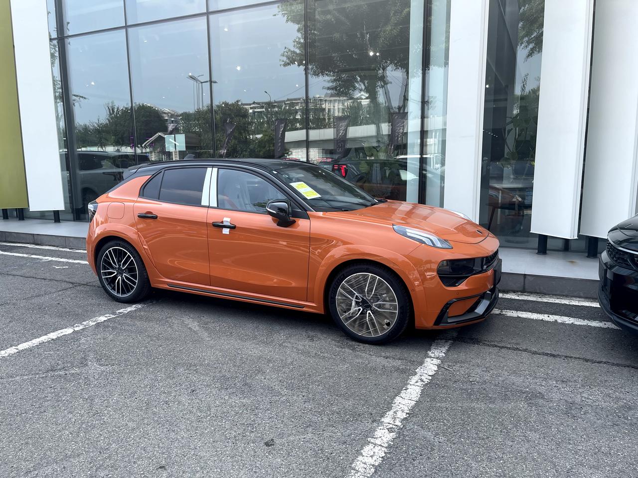 领克02 Hatchback 大神们，21款halo版本，有什么办法不拆机安装CarPlay吗？