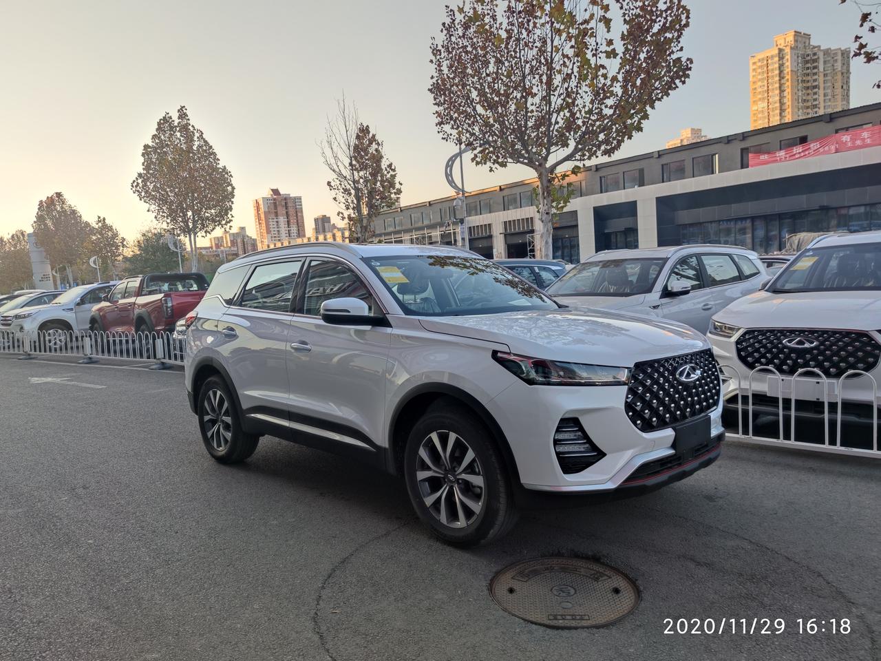 奇瑞瑞虎7 已提车，请问各位老哥主驾车门子好关吗？我这个就主驾尤其难关