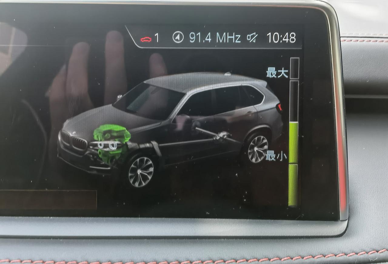 宝马X5 M F85 46000km，4000公里加一升机油，算烧么？