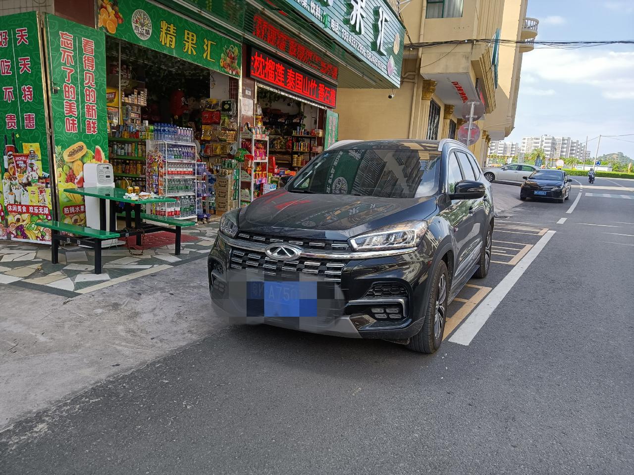 奇瑞瑞虎8 虎八1.6自豪版七座用车三个月，没出现过什么问题，现在说说我的用车感受吧，动力的话，运动模式真的不错，经济模