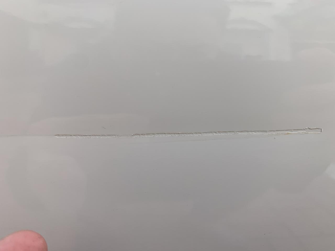奔驰C级 这种划痕怎么修复？有轻微凹陷