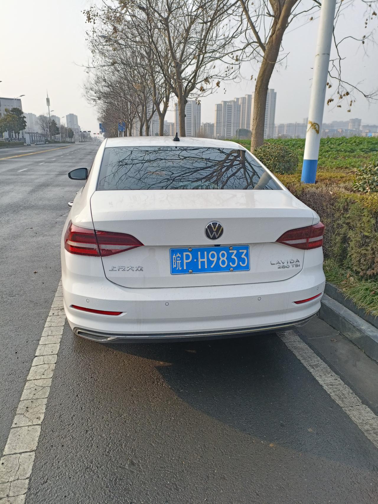 朗逸豪华版贷款6万落地15.3贵不贵老铁们这个是安卓还是，，，，