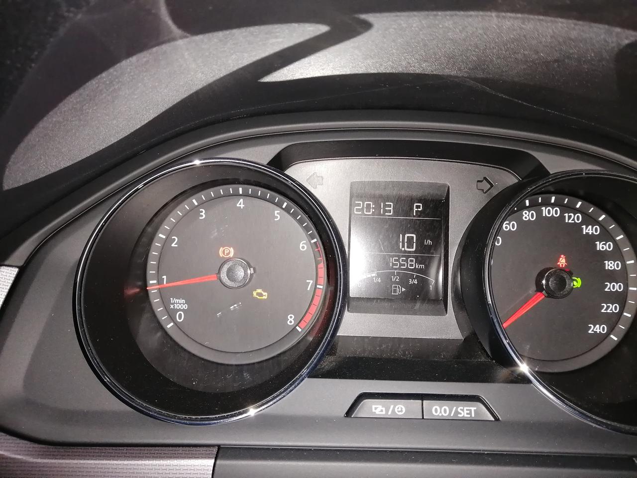 大众宝来 新车500公里出发动机排气系统故障灯，4s店说液体泄露，邮箱盖没拧好，到1500公里再次出现发动机排气系统故障