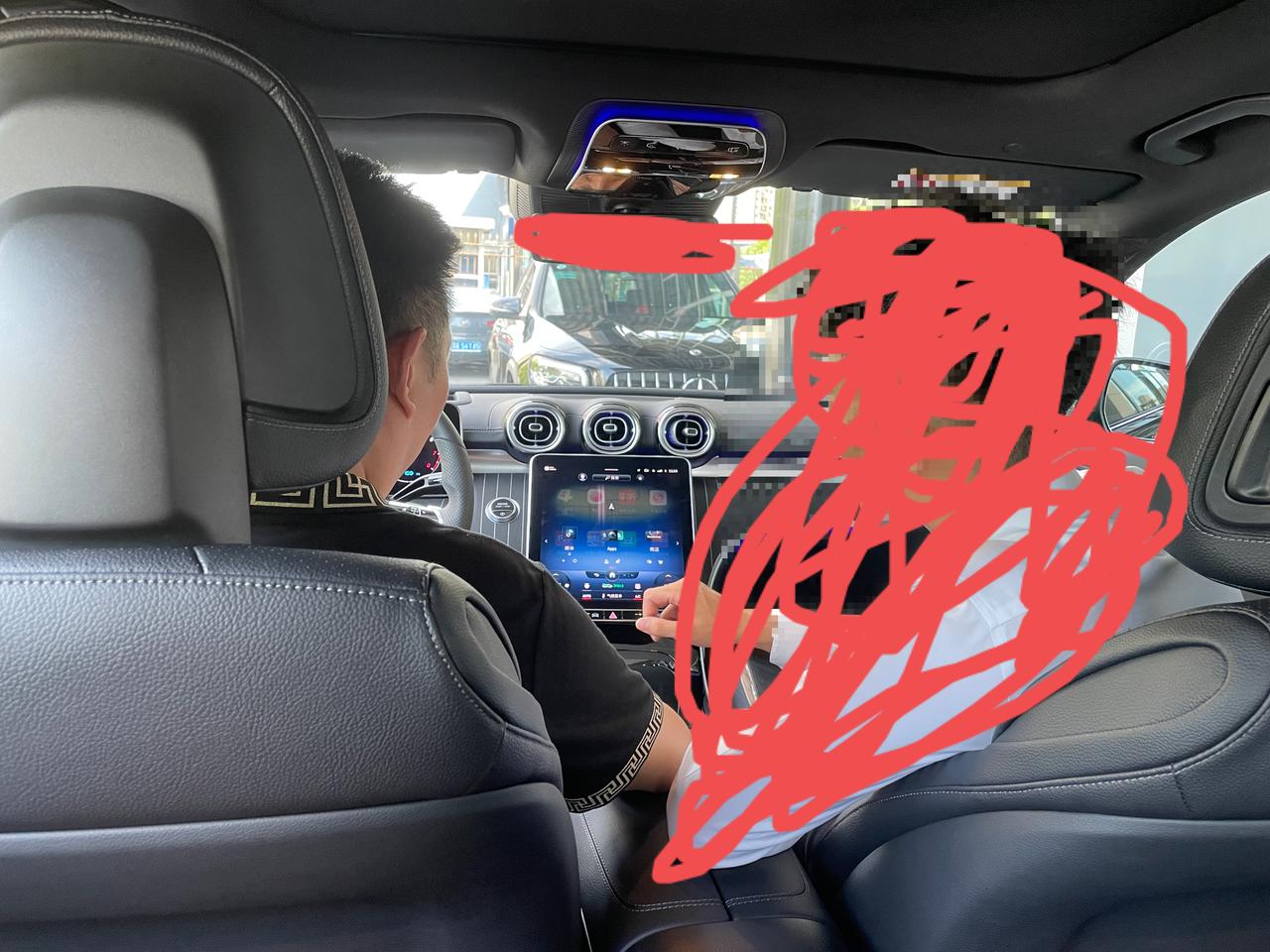 奔驰C级 有最近订c200的武汉车主吗，急寻价格与交车周期！