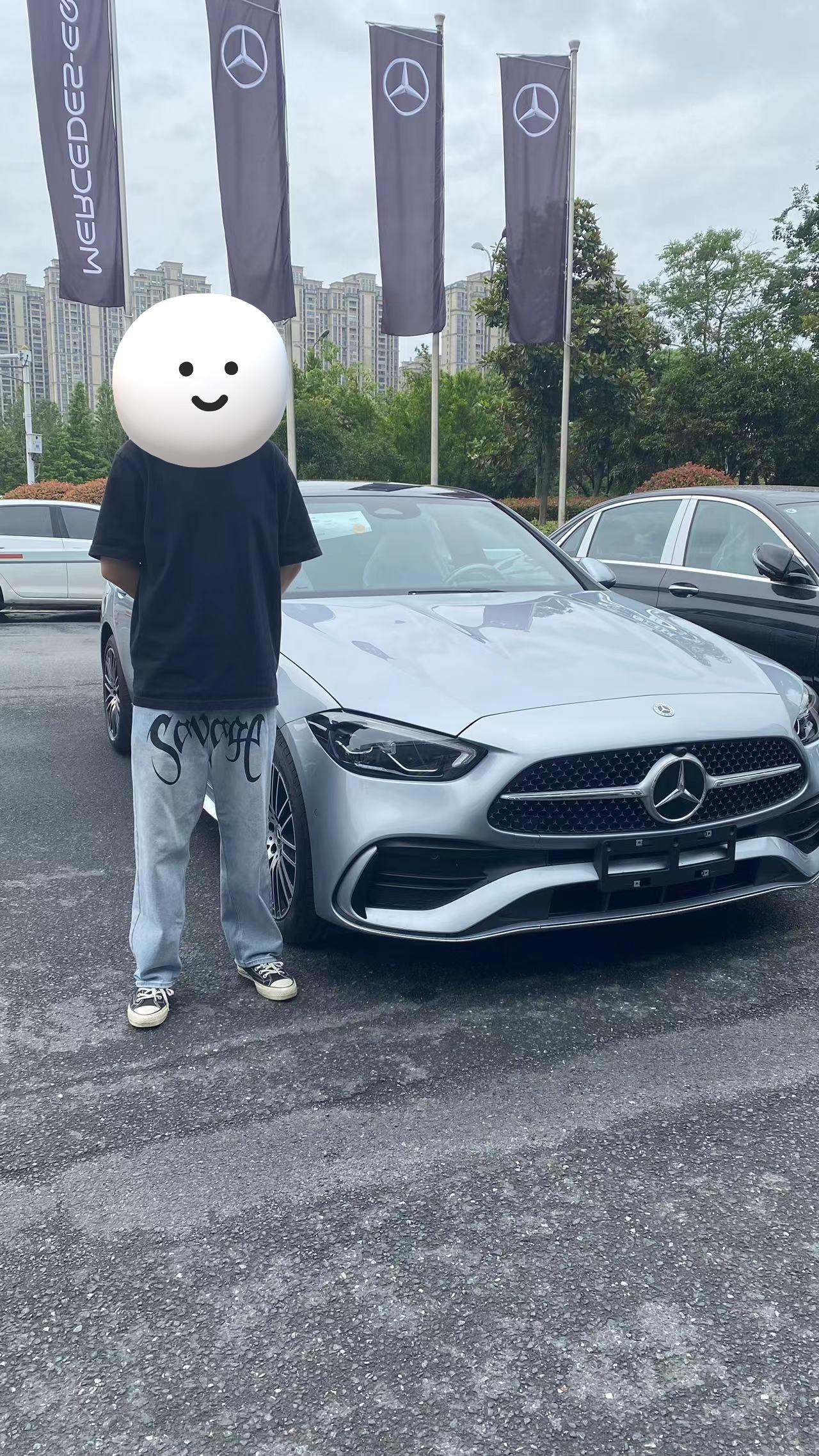 奔驰C级 大家的后挡都贴膜了吗，贴的话怕被贴坏呀
