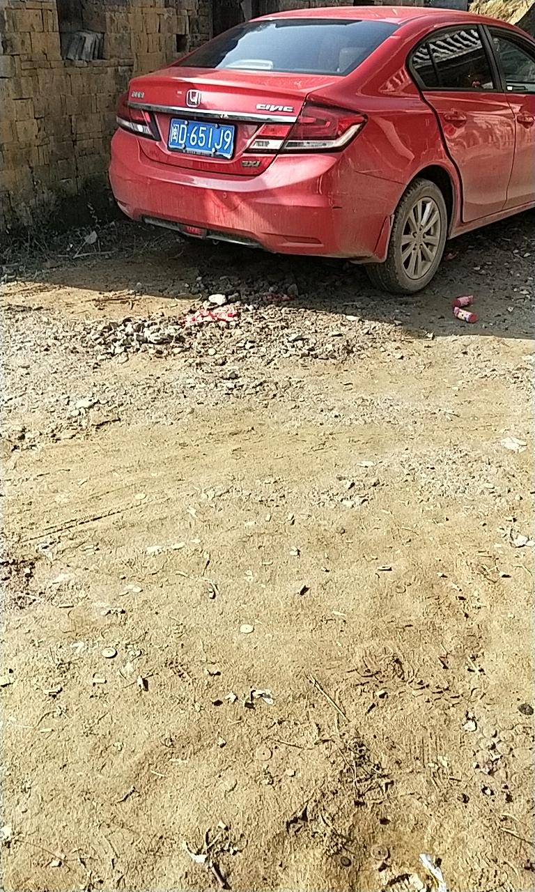 本田思域 大家看看这是什么车这好车吗