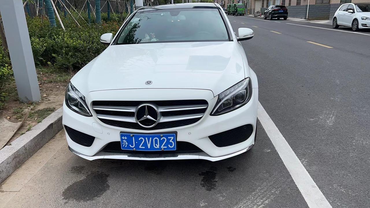 奔驰C级 你们的奔驰c隔音效果怎么样