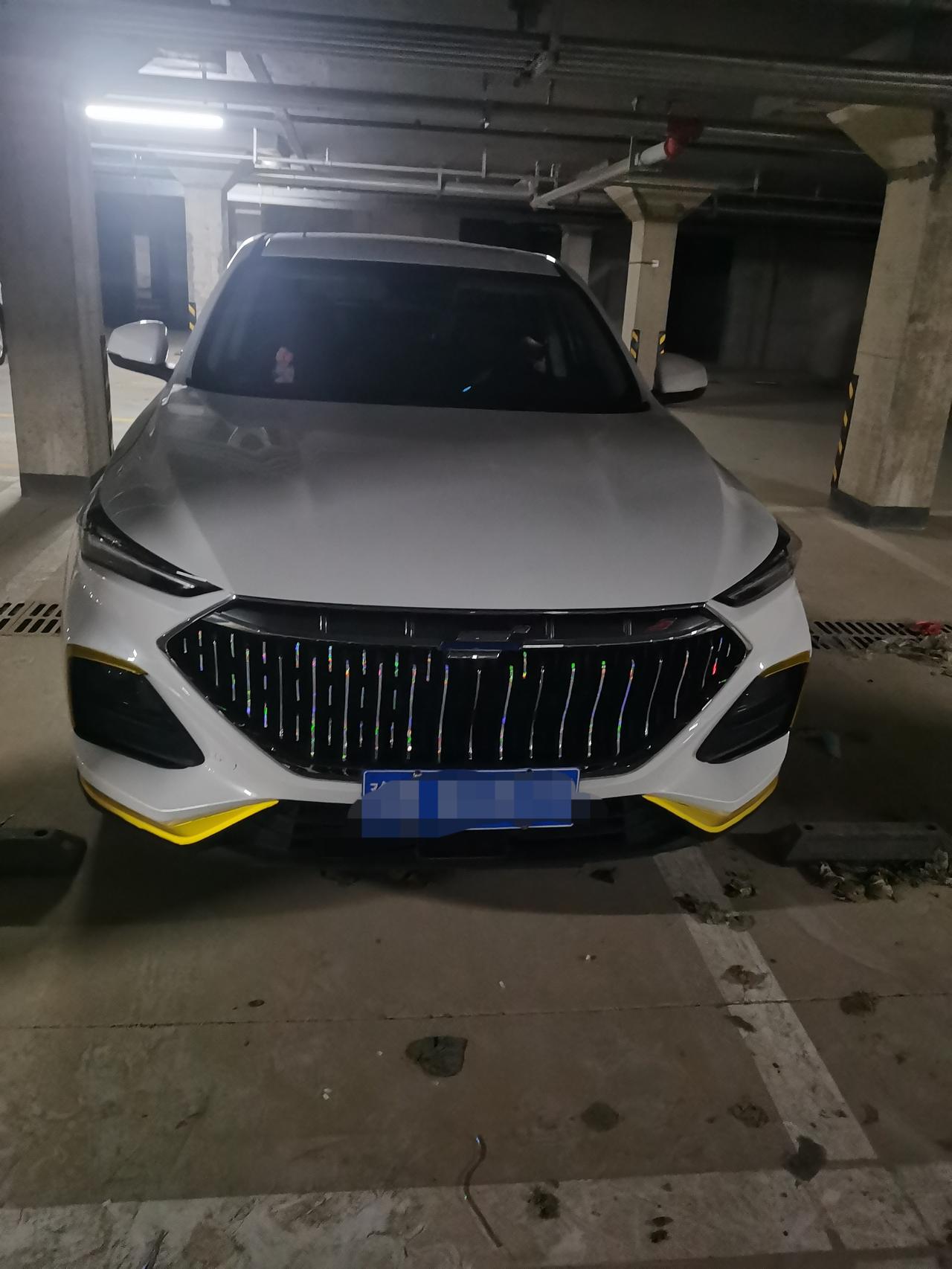 长安欧尚X5 先装一半牙，明天再装另一半。大家觉得效果如何？