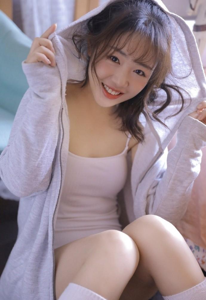 奇瑞瑞虎7 PLUS 请教一下老师傅车子进入下坡，低档高转速时间久了，会不会对发动机有影响正确操作是怎样的呀