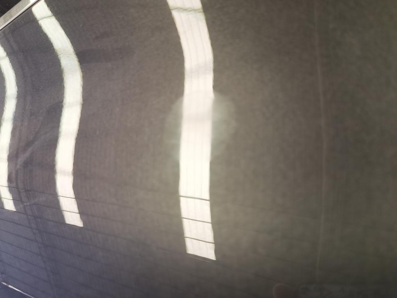 长安欧尚X5 9月6号提的车，有些问题跟大家讨论一下①、车漆有瑕疵，如图1，图中间圆形区域比较雾。②、提车有90公里的驾