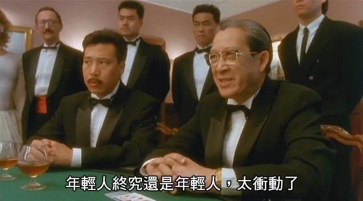 哈弗H6S 兄弟们，你们按车钥匙后尾箱按键后，后尾门会自动弹开或有声音吗？还是按完后还是要手动打开？ 没有装电尾门的。