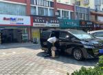 我的2.5混动的威尔法油耗10个正常吗？大家的都是多少呀？我总在市区跑