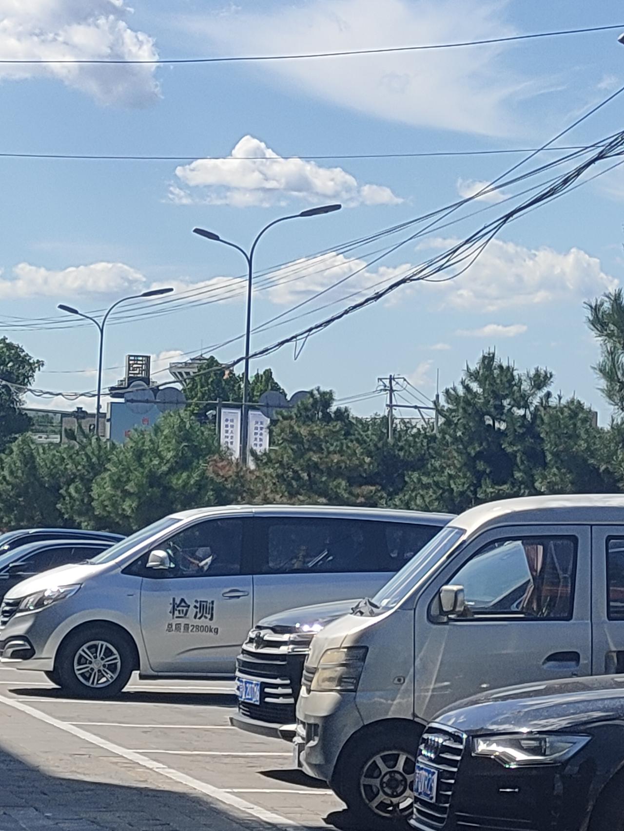 上汽大通MAXUS G10 这种写着检测的车能进入北京市里边吗？ 拍不拍警察管不管 ？