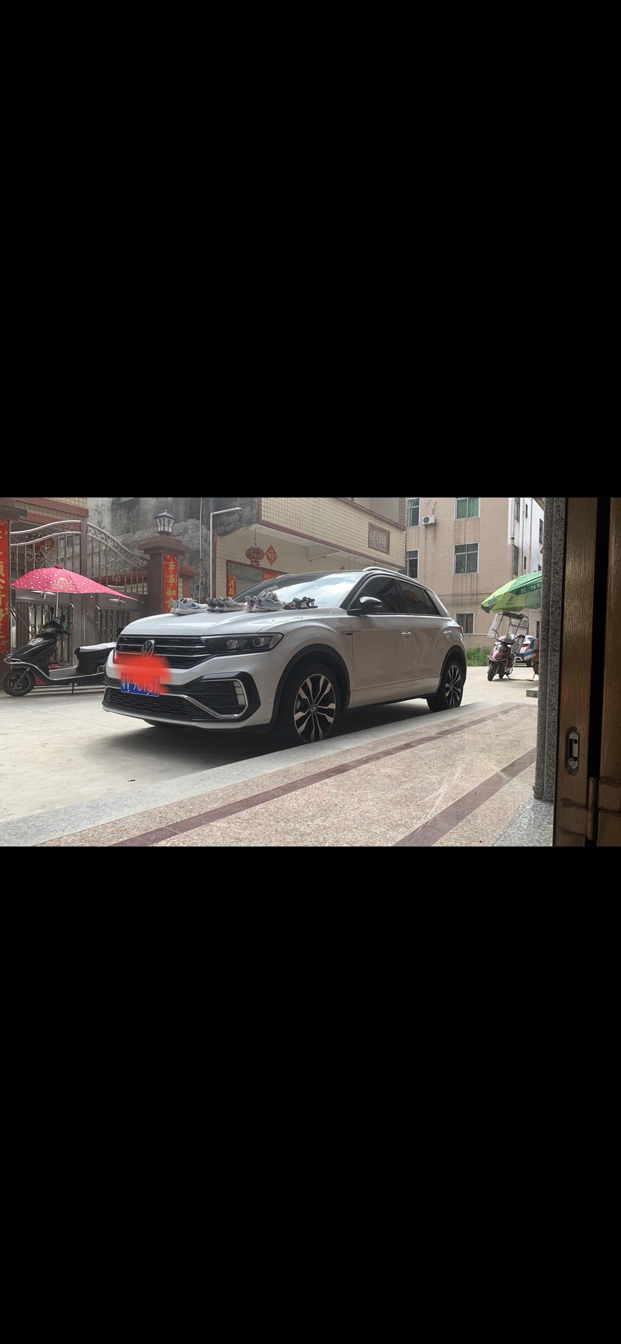 大众T-ROC探歌 大众探歌 21改款 R-LinePro智联版新车不到4个月 轮胎鼓包 请问各位大神 这是质量问题吗