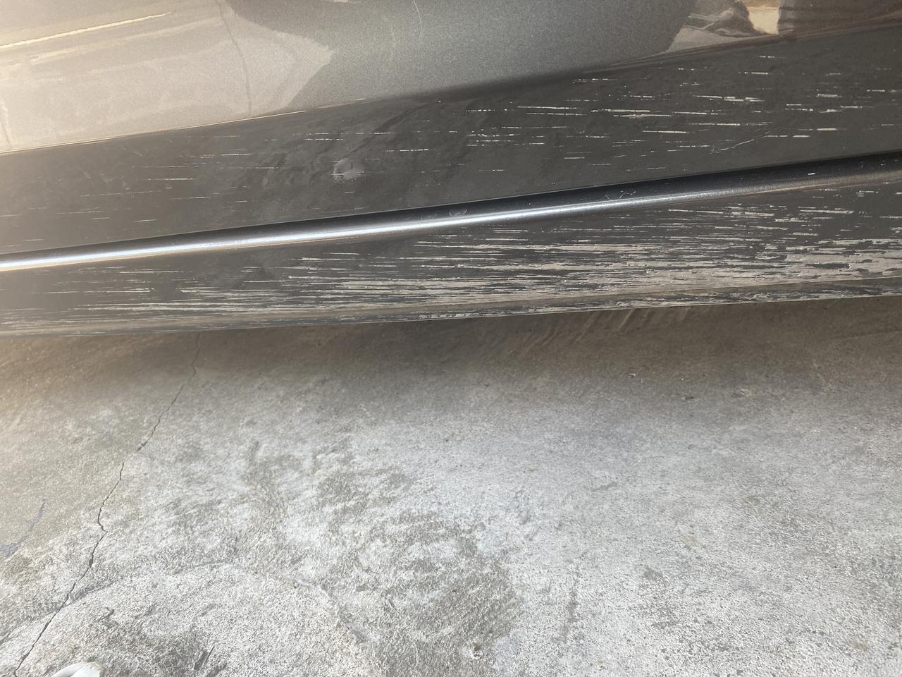 马自达阿特兹 大佬们，水泥怎么去除。不知道多久了，已经干的死死的了，