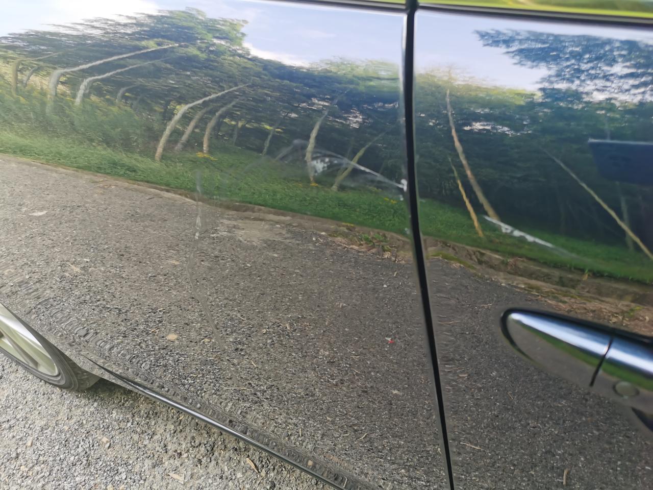 马自达阿特兹 路口电瓶车左拐蹭上了，这种要去四儿子店报保险嚒