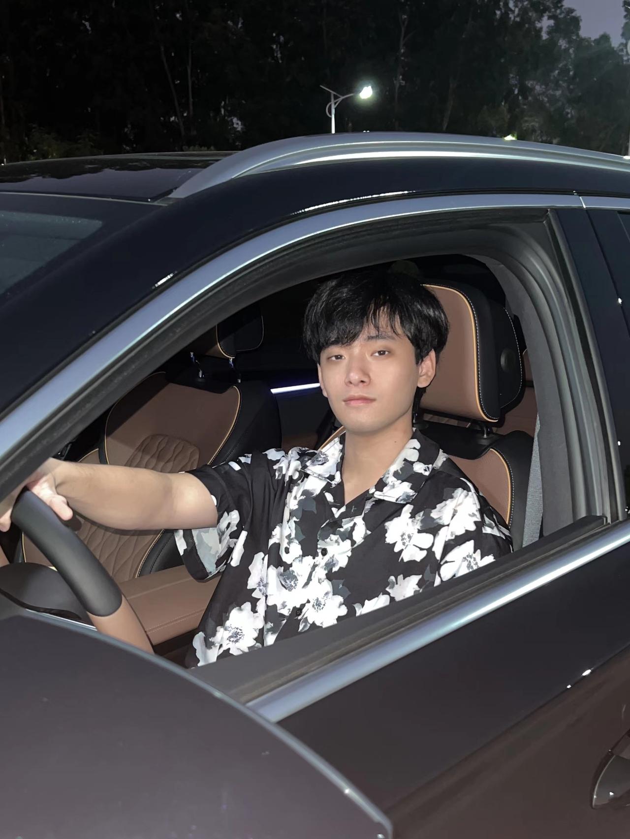 比亚迪唐DM 比亚迪唐提车四天，记忆座椅失效，但是外后视镜座椅还在，这样怎么处理？