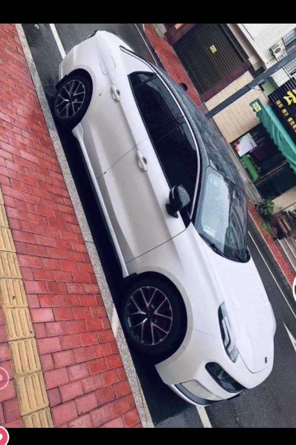 领克03 想贴个黑顶，贴的和图2一样，想问一下什么材质抗老化，大概贴完要多少钱、广州番禺附近哪里有贴膜店！