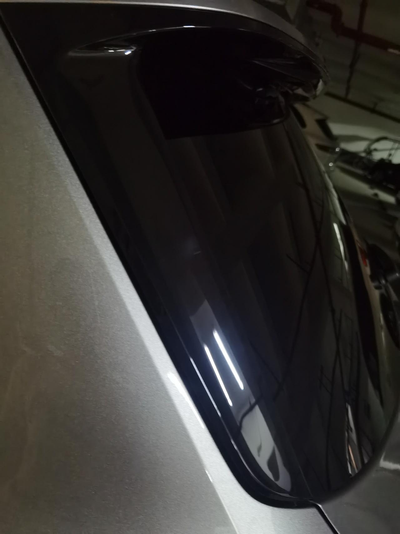 吉利星越L 这个镜面洗了两次就有好多小划痕，有什么东西能处理不？网上搜有中门的膜，车后挡风玻璃的镜面没找到……