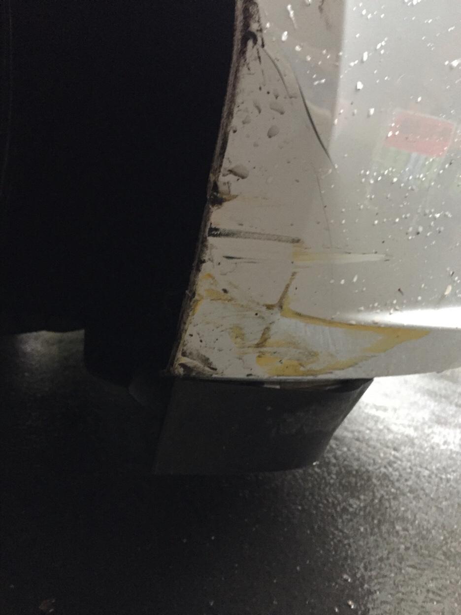 雪佛兰迈锐宝XL 我想问下车友们，这个修复下要多少钱啊？  要不要换？ 都断了，卡不紧。