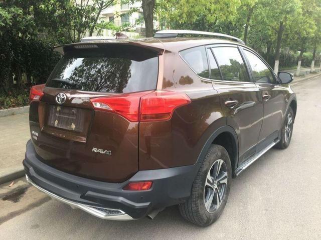 丰田RAV4荣放 这个车身是什么颜色的？有没有？
