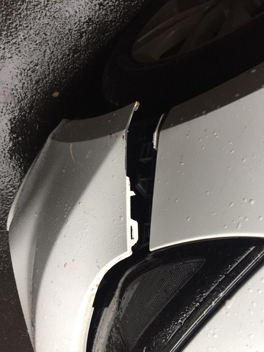 雪佛兰迈锐宝XL 我想问下车友们，这个修复下要多少钱啊？  要不要换？ 都断了，卡不紧。