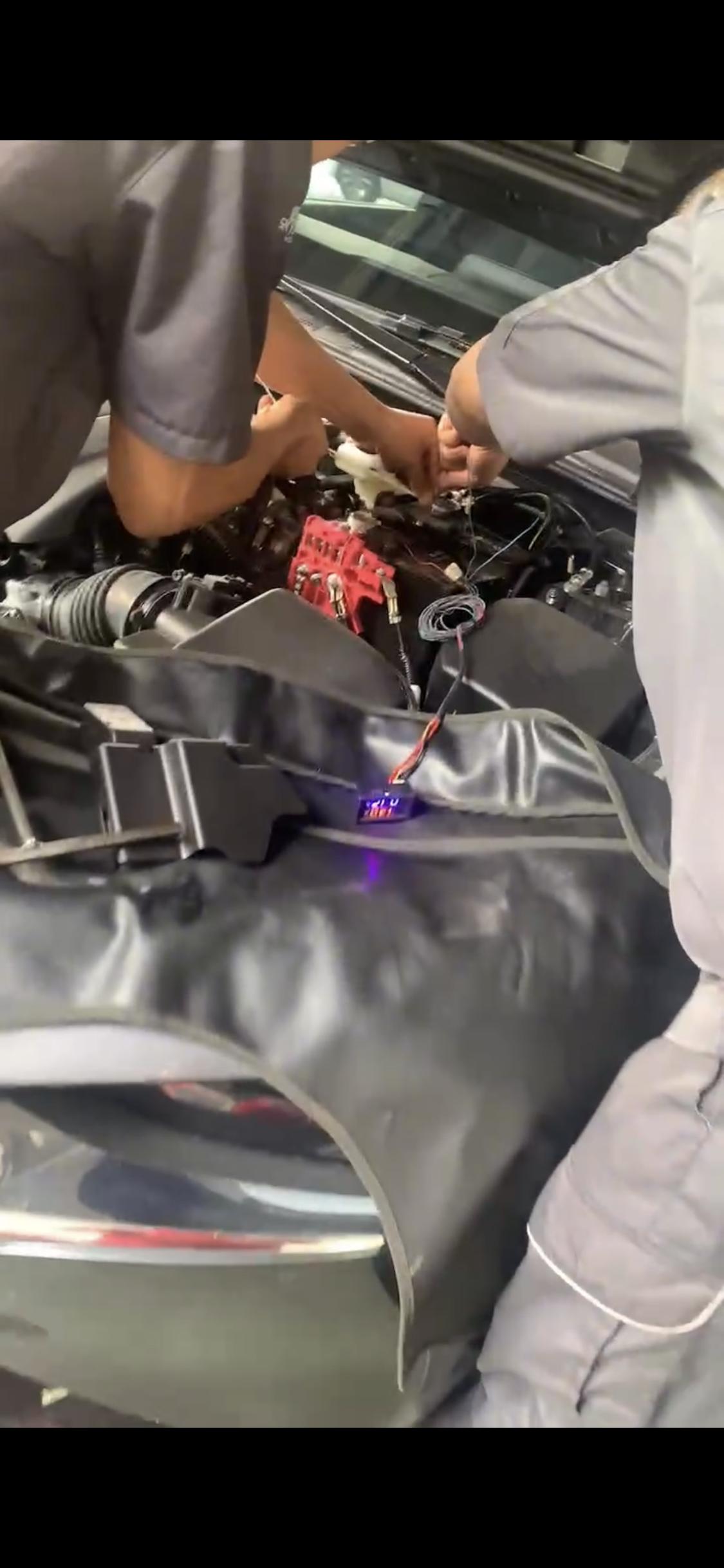 马自达3 昂克赛拉 马自达昂克赛拉新车两个月，有一个星期没开，中间没开发动机听歌开空调也没多久时间，今天早上直接开不了机