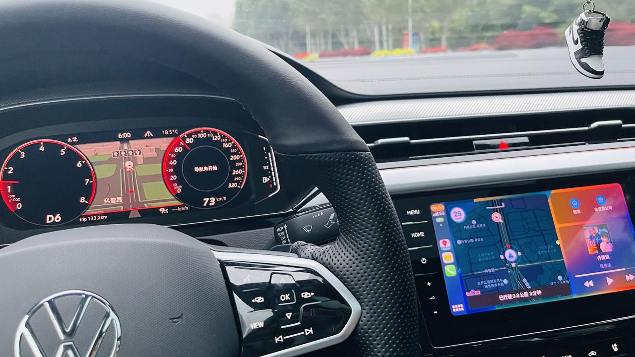 大众CC 有没有21款车主 你们的CarPlay地图好使么  表现速度跟导航速度一样么